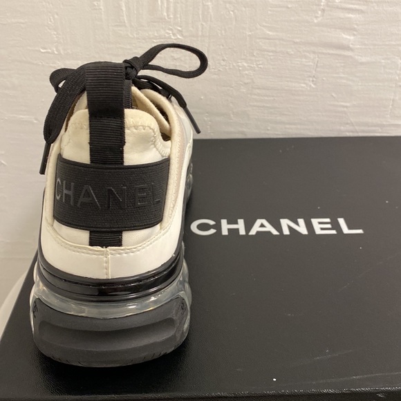 - CHANEL 23C Sport Trainer - Clear Bottom •Calfskin • Mixed Fibers• Velvet - Picture 6 of 8